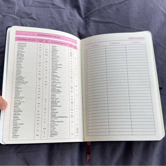 Black Folio Notebook - Picture 5 of 8